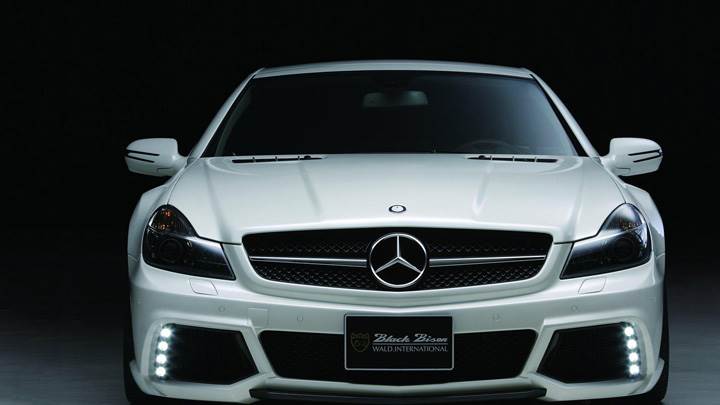 Front Pose Of Wald Mercedes-Benz R230 Black Bison Edition In White